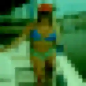 Photo de Lena à Prémesques (22 ans) - plan cul discret