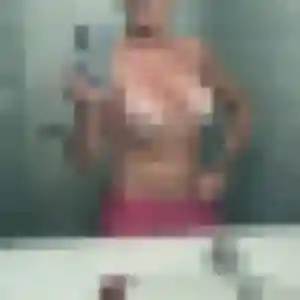 Soraya, 35 ans, connectée à Priziac pour un plan cul