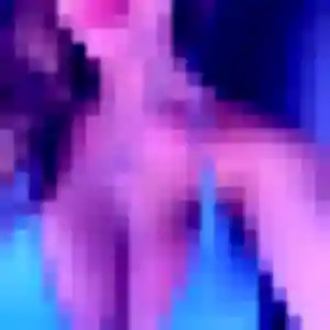 Mona, 33 ans, connectée à Puiseux-en-France pour une rencontre coquine