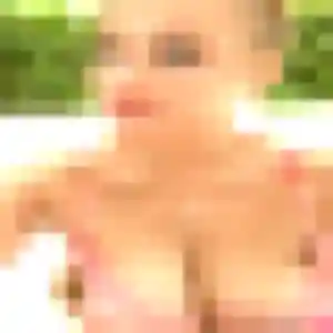 Romane, 34 ans, en ligne à Puyvert pour un plan cul