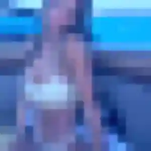 Emilie, 19 ans, connectée à Quiers-sur-Bezonde pour un plan cul