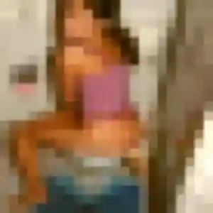 Soraya, 23 ans, connectée à Roche pour un plan cul