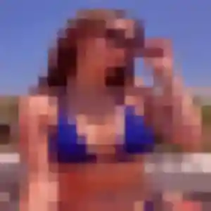 Nour, femme de 19 ans propose plan cul à Rochefort-sur-Loire