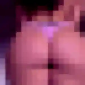 Lena, 22 ans, en ligne à Roquebrun pour un plan cul