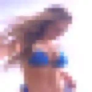 Rencontre Stella, 19 ans à Roquettes en privé