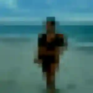 Cassandre de Rospez, 20 ans - plan cul discret