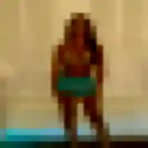 Belle Roxane, 22 ans à Roussy-le-Village - voir sa photo