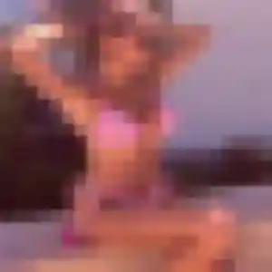 Rejoins Romy, 23 ans à Saint-Aignan gratuitement