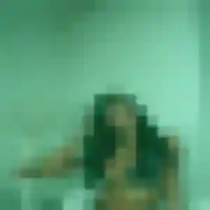 Photo de Chloe à Saint-Amand-Villages (29 ans) - plan cul anonyme