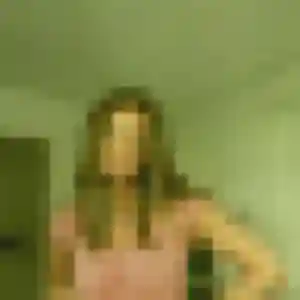 Jade, femme de 24 ans cherche plan cul à Saint-Armel