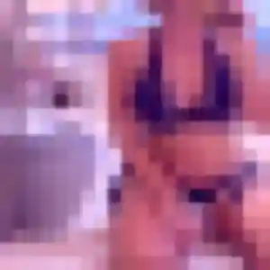 Photo privée de Emma, 35 ans à Saint-Arnoult-des-Bois - plan discret