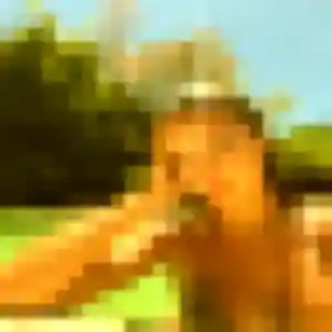 Rejoins Yara, 19 ans à Saint-Augustin-des-Bois en t'inscrivant