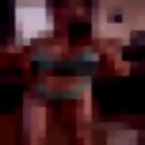 Nour, femme de 32 ans veut plan cul à Saint-Barthélemy-d'Anjou