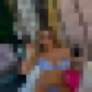 Alina, 21 ans, connectée à Saint-Bonnet-le-Château pour une rencontre coquine