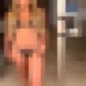 Charmante Leana, 29 ans à Saint-Briac-sur-Mer - la contacter