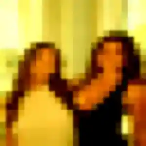 Nour, 35 ans, connectée à Saint-Briac-sur-Mer pour une rencontre coquine