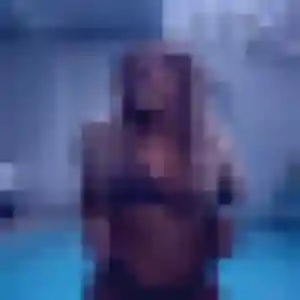 Julie, 26 ans, connectée à Saint-Céré pour une rencontre coquine