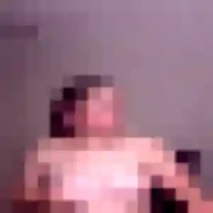 Photo de Safiya à Saint-Clément (22 ans) - plan cul gratuit