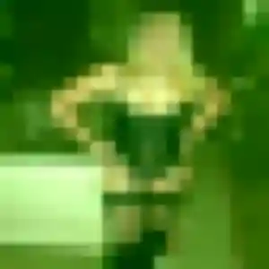 Giulia (34 ans) à Saint-Coulomb cherche une rencontre ce soir