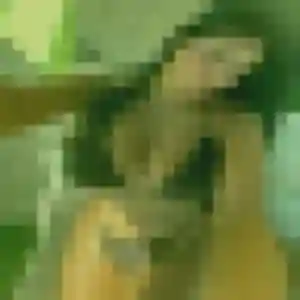 plan cul à Saint-Cyr-sur-Menthon : photo de Rania, 21 ans - accès libre