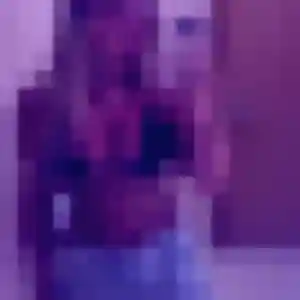 Photo de Roxane à Saint-Divy (32 ans) - plan cul gratuit