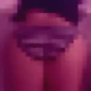 Constance, 27 ans, disponible à Saint-Étienne-des-Oullières pour une rencontre coquine