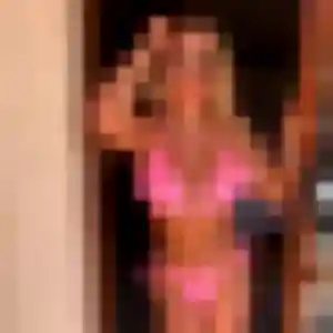 Photo privée de Felicite, 19 ans à Saint-Étienne-en-Bresse - rencontre coquine