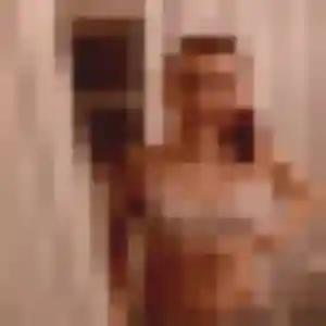 Alice, 35 ans, en ligne à Saint-Eustache-la-Forêt pour une rencontre coquine