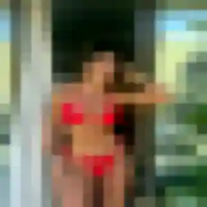 Emilie, 35 ans, connectée à Saint-Exupéry-les-Roches pour une rencontre coquine