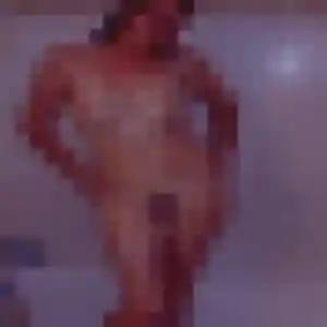Photo de Kenza à Saint-Florent-sur-Cher (25 ans) - plan cul anonyme