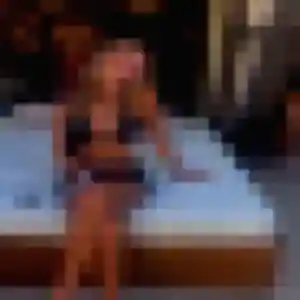 Celeste, 21 ans, connectée à Saint-Germain-de-la-Coudre pour un plan cul