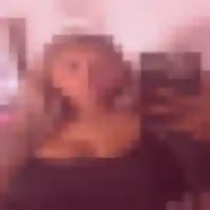 Découvre Lucie, 28 ans à Saint-Germain-des-Bois gratuitement