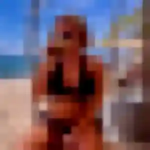 Emma, 27 ans, connectée à Saint-Gildas-de-Rhuys pour une rencontre coquine