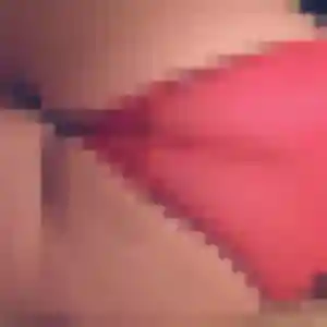 Contacte Elisa, 19 ans à Saint-Hilaire-la-Forêt gratuitement