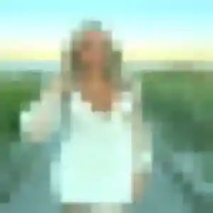 plan cul à Saint-Hilaire-lez-Cambrai : photo de Naya, 19 ans - accès libre