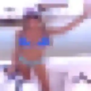 Photo exclusive de Lisa, 35 ans à Saint-Jean-Kerdaniel - plan discret