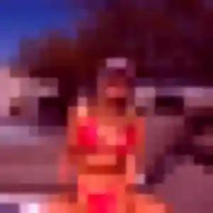 Ines (25 ans) à Saint-Jean-le-Blanc cherche une rencontre maintenant