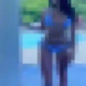 Profil de Flore à Saint-Just-d'Avray (20 ans) - plan cul anonyme