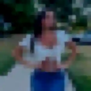 Safiya, femme de 30 ans cherche plan cul à Saint-Laurent-de-Terregatte