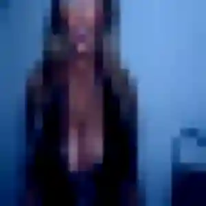 Colombe, 19 ans, cherche un plan cul à Saint-Malo