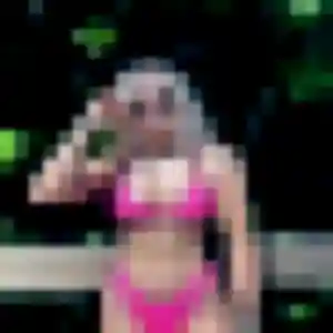 Rejoins Manon, 22 ans à Saint-Marcel-Bel-Accueil gratuitement