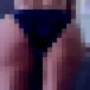 Yasmine, femme de 24 ans cherche plan cul à Saint-Mars-d'Outillé