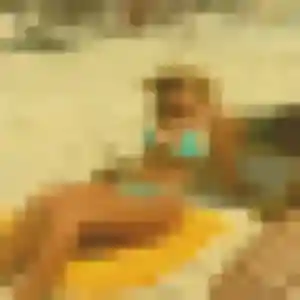 Photo de Lea à Saint-Martin-d'Ardèche (22 ans) - plan cul anonyme