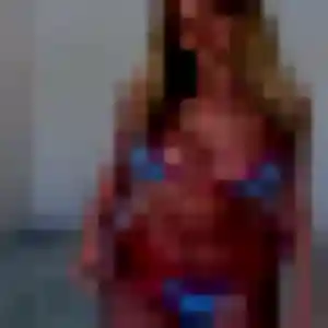 Violette, 32 ans, disponible à Saint-Martin-de-Boscherville pour un plan cul