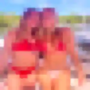 Ninon, 19 ans, connectée à Saint-Martin-de-Gurson pour une rencontre coquine