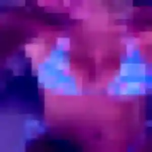 Sexy Ines, 22 ans à Saint-Martin-de-la-Porte - voir sa photo