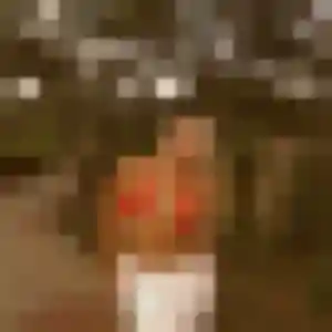 Emilie, femme de 21 ans cherche plan cul à Saint-Martin-des-Bois