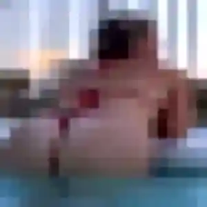 Ines, 31 ans, disponible à Saint-Méloir-des-Ondes pour un plan cul