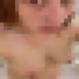 Photo exclusive de Clara, 29 ans à Saint-Memmie - plan discret
