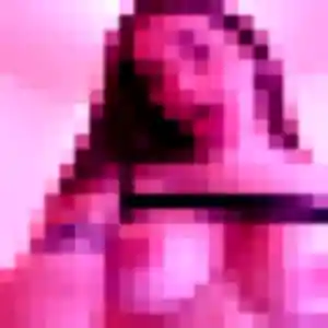 Rejoins Hana, 19 ans à Saint-Montan gratuitement